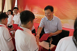 鶴壁科達學(xué)校舉行2017至2018學(xué)年教育工作暨表彰大會(huì )